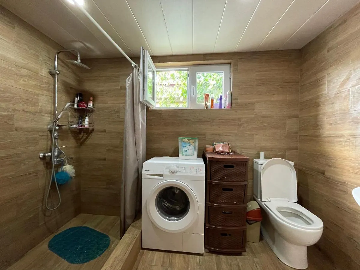 Isolated Second Floor For Rent With Separate Kitchen And Bathroom Tiflis Apartamento